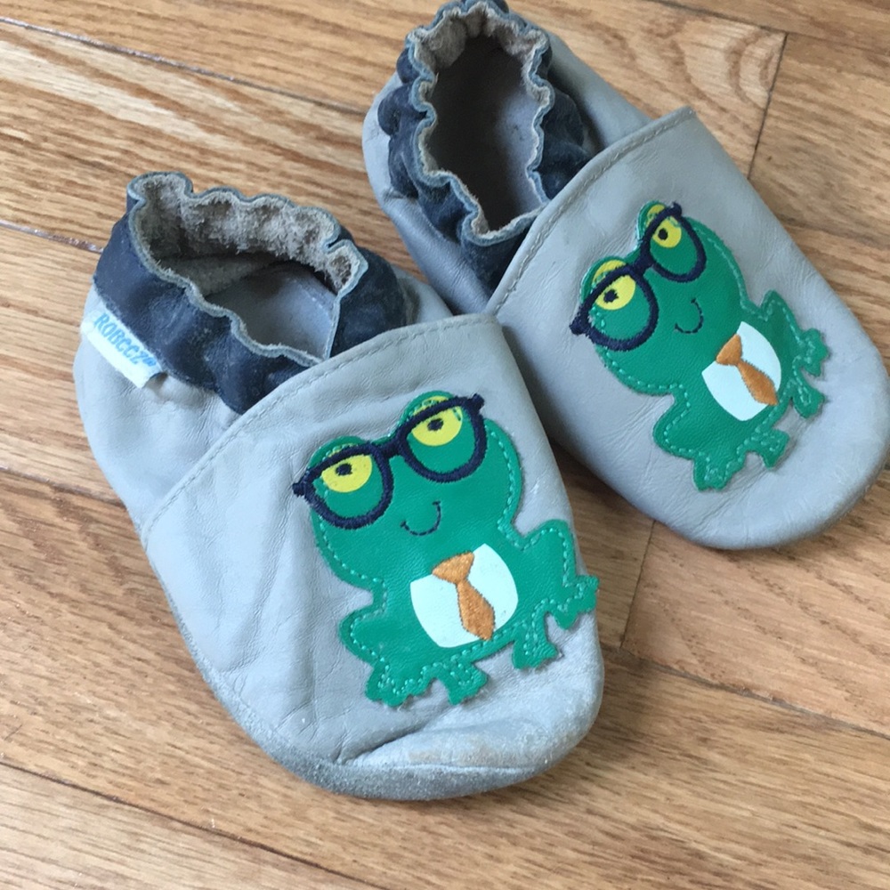 Robeez crib shoes